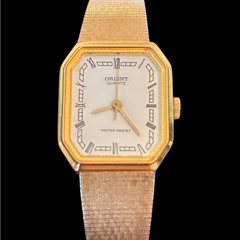 Vintage Orient Gold Tone Women’s Watch with Quartz Movement
